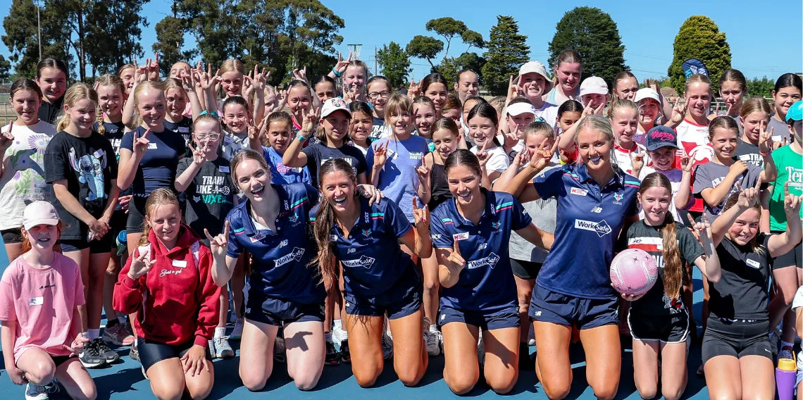 Web story tile Vixens 1140x568